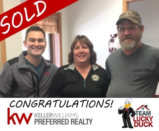 closing-photo-gene-and-nancy-benolken